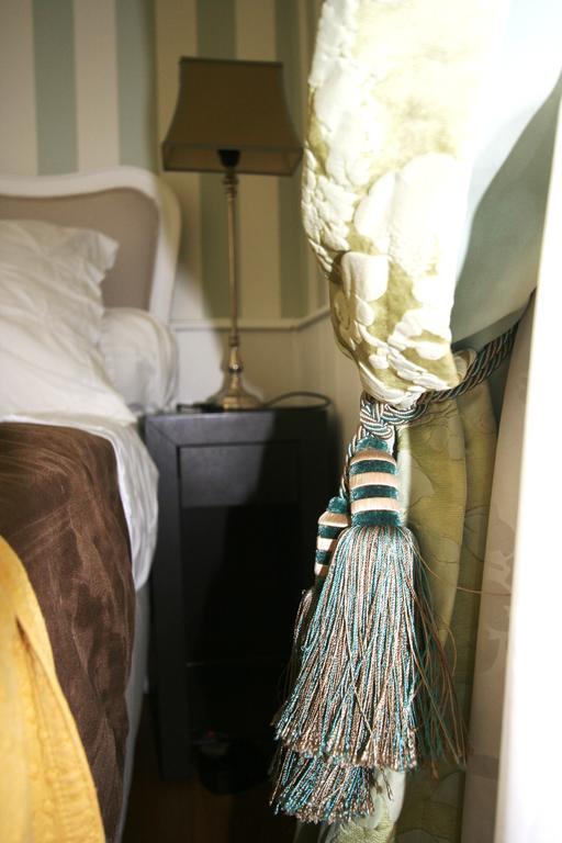 Parisinteriorsrentals - Beautiful Le Marais Notre Dame Appartement מראה חיצוני תמונה